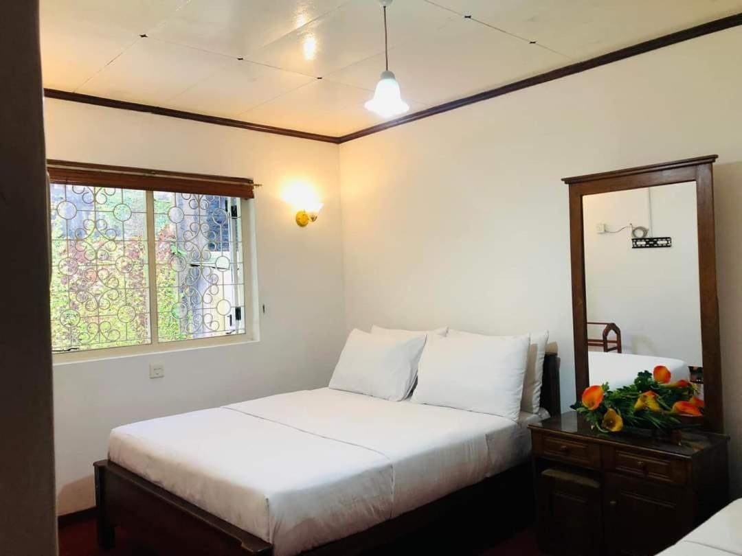 Mount Mary Inn Нувара Елия Стая снимка